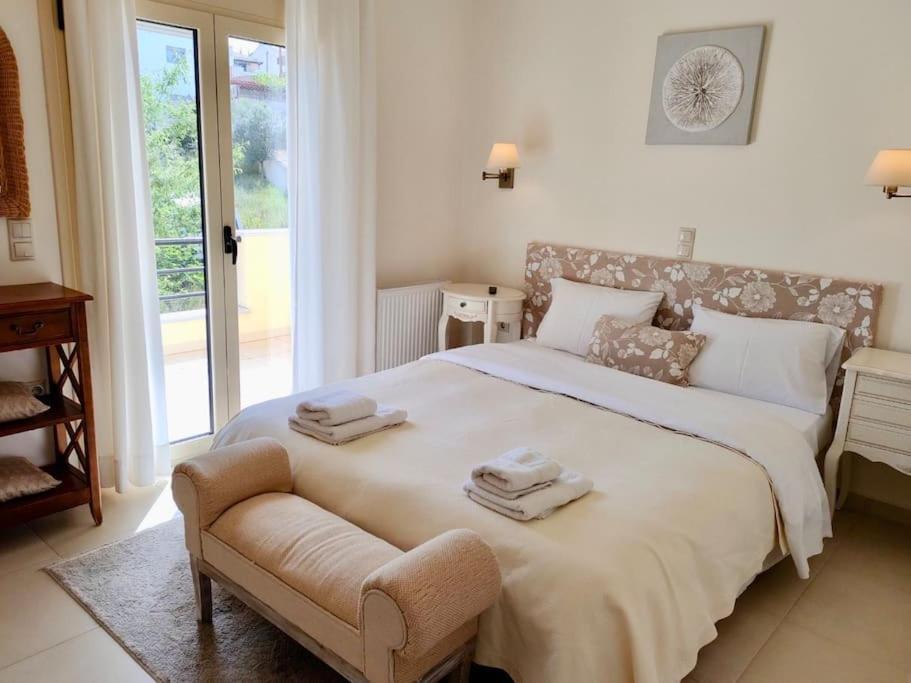 Sea Breeze - Home With A View Bouzaiika Экстерьер фото