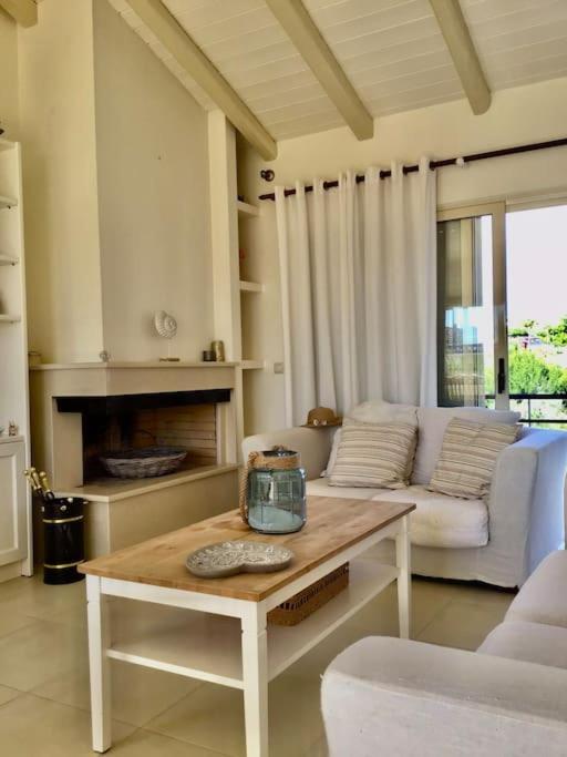 Sea Breeze - Home With A View Bouzaiika Экстерьер фото